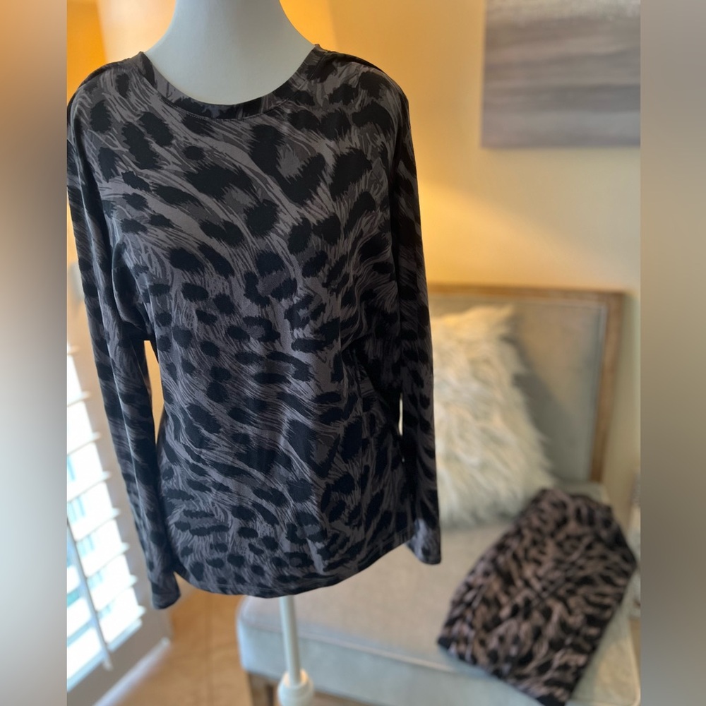 🔥IMAN Black and Gray Animal Print Pajamas
